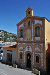 ebenfalls Sehenswert: Von Jean Cocteau gestaltete Fischerkapelle im Hafen von Georges Veran/CRT Riviera c/o Schetter PR